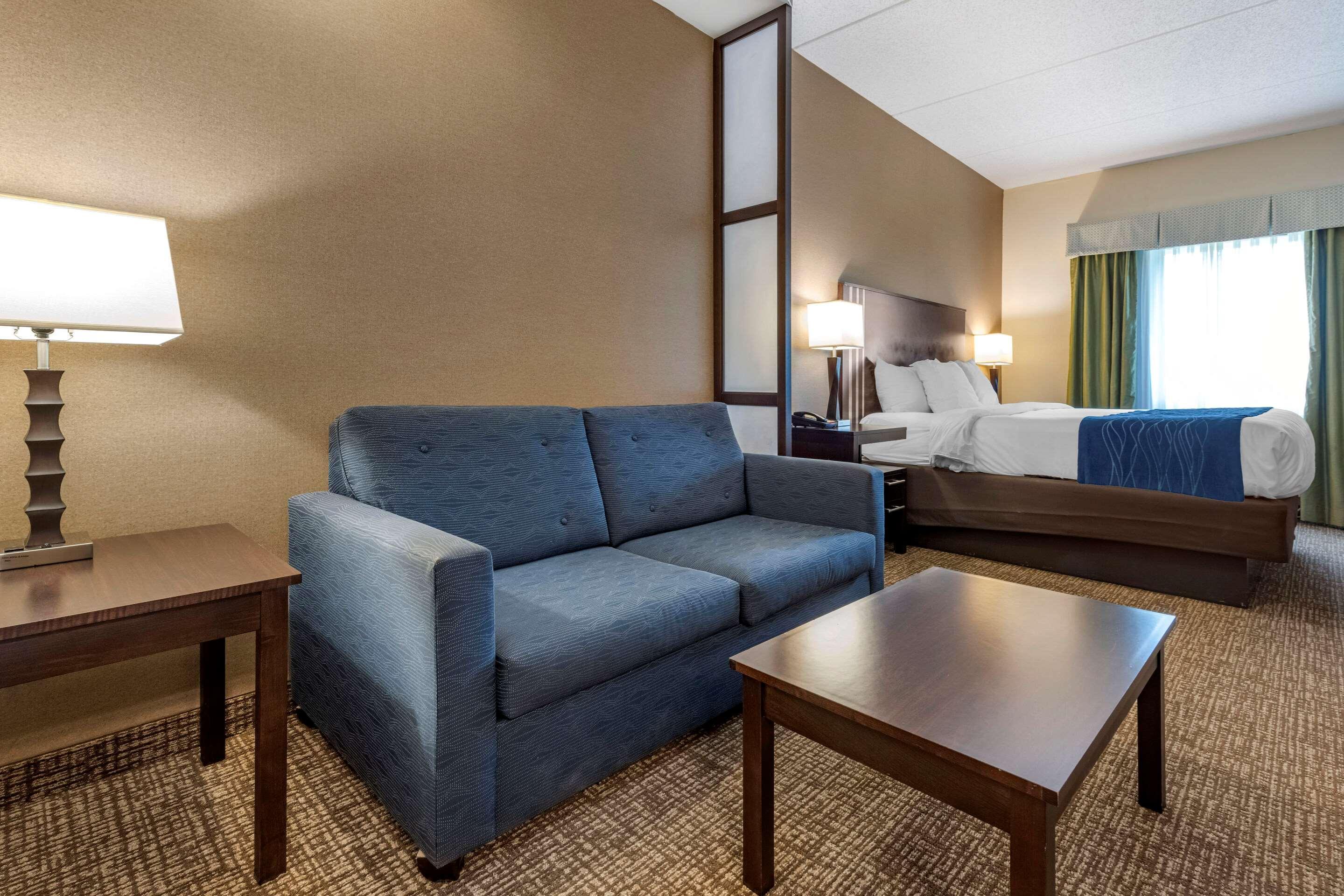 Comfort Inn & Suites Butler Exterior photo
